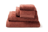 Serviette de bain moderne, de couleur Terracotta en coton de la collection COMO